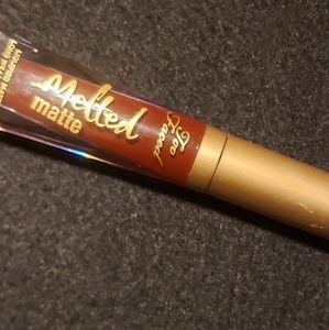 Too faced melted matte lipstick